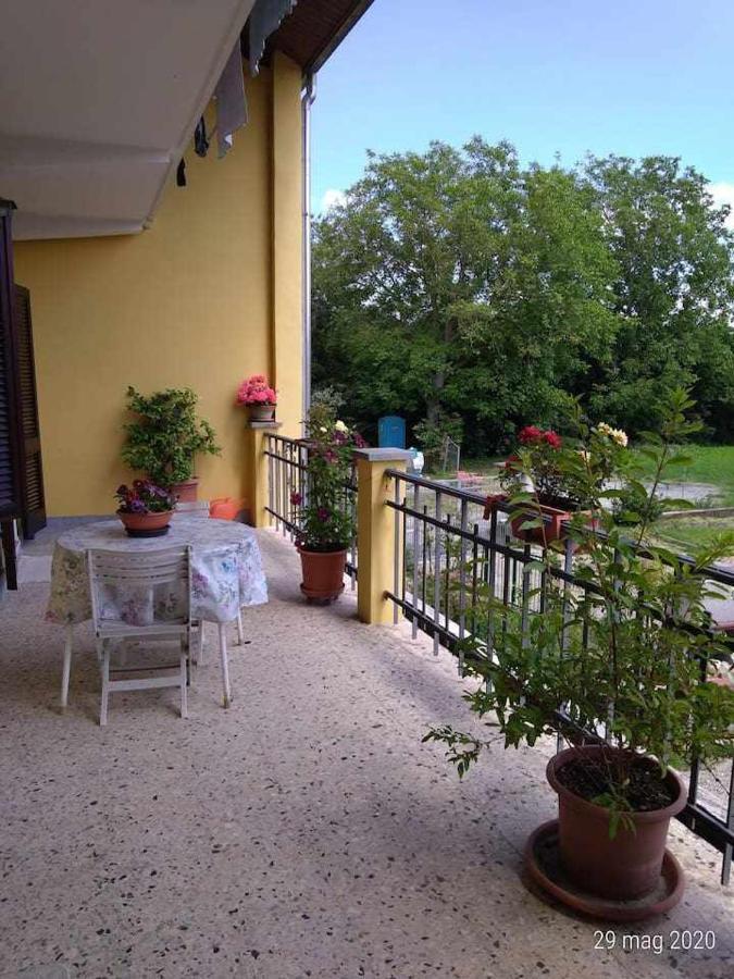 Beb Infamiglia Acomodação com café da manhã Cascinette Exterior foto