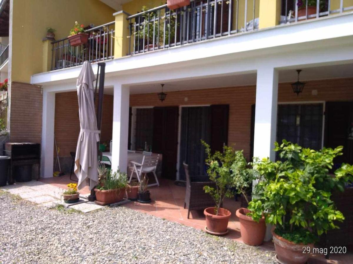Beb Infamiglia Acomodação com café da manhã Cascinette Exterior foto