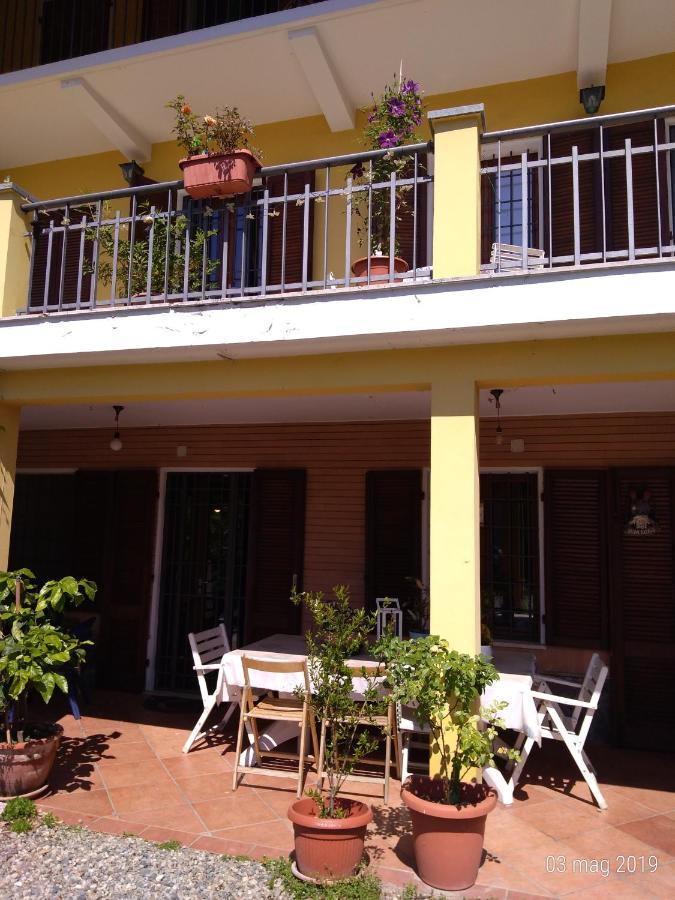 Beb Infamiglia Acomodação com café da manhã Cascinette Exterior foto